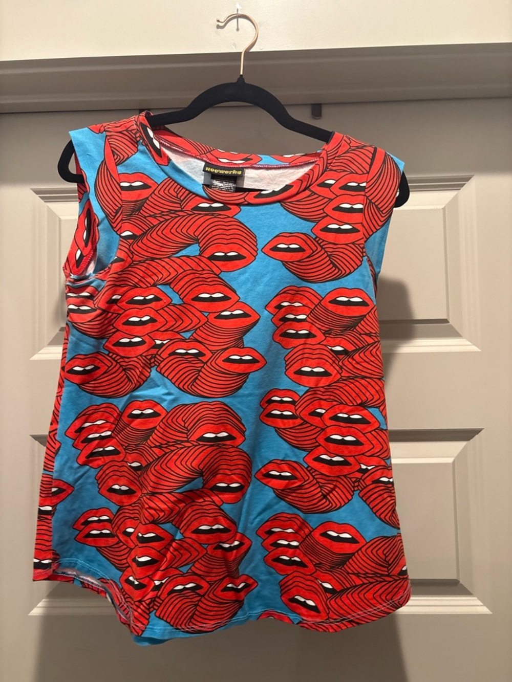 Nooworks Muscle Tee in Mouths